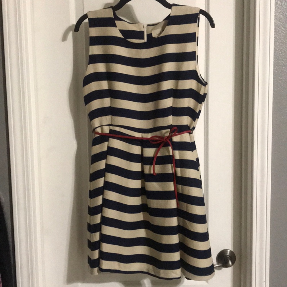 NWT- Listicle beige and navy dress w/ red belt